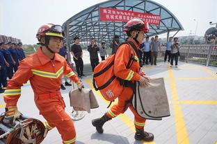 变阵！快船下半场将塔克顶上首发 搭配卡椒、祖巴茨、海兰德